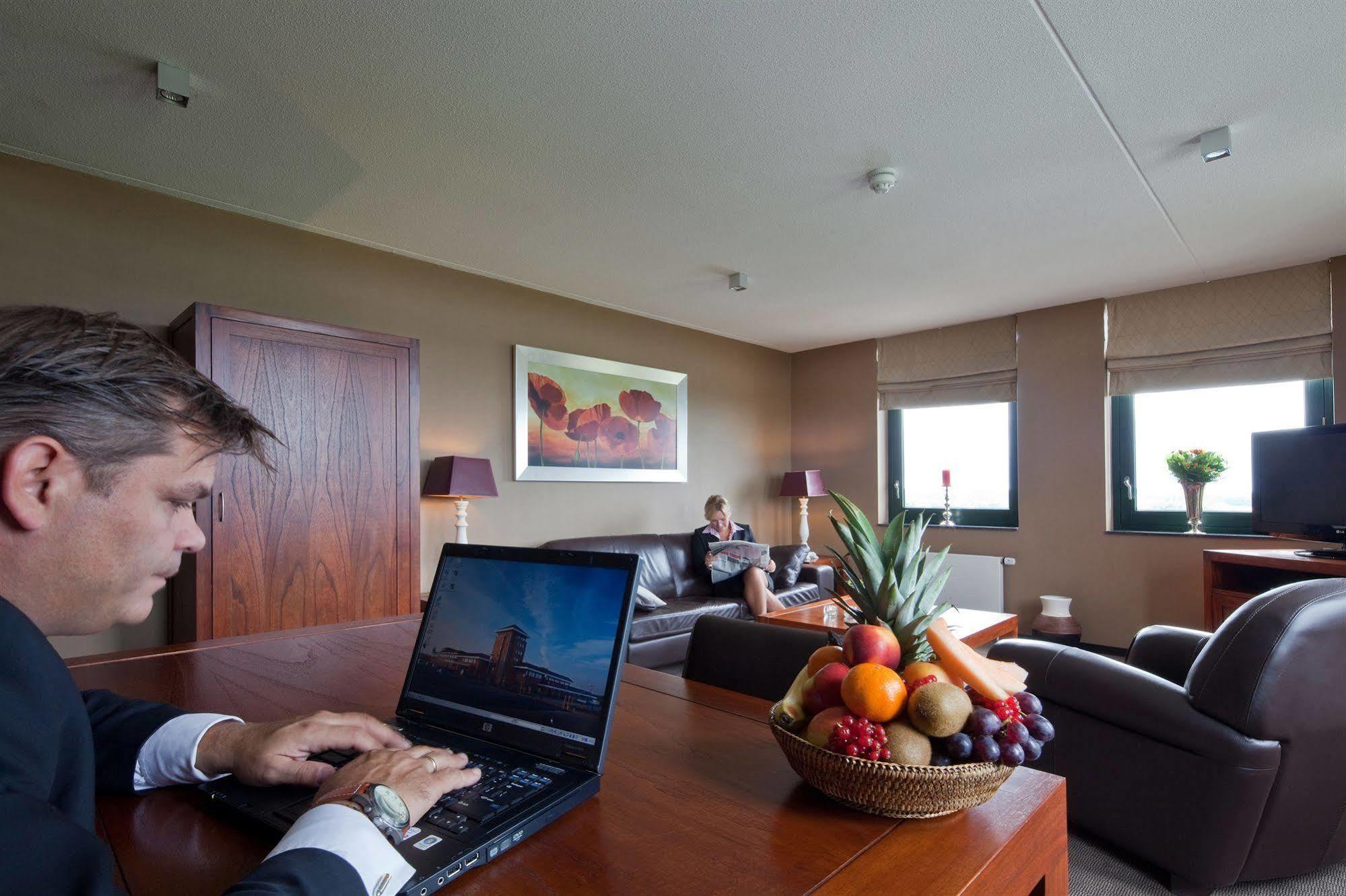Hotel Van Der Valk Wolvega-Heerenveen Ngoại thất bức ảnh
